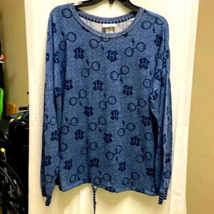 Harry Potter very soft stretchy shirt. Size Large. Lounge, casual